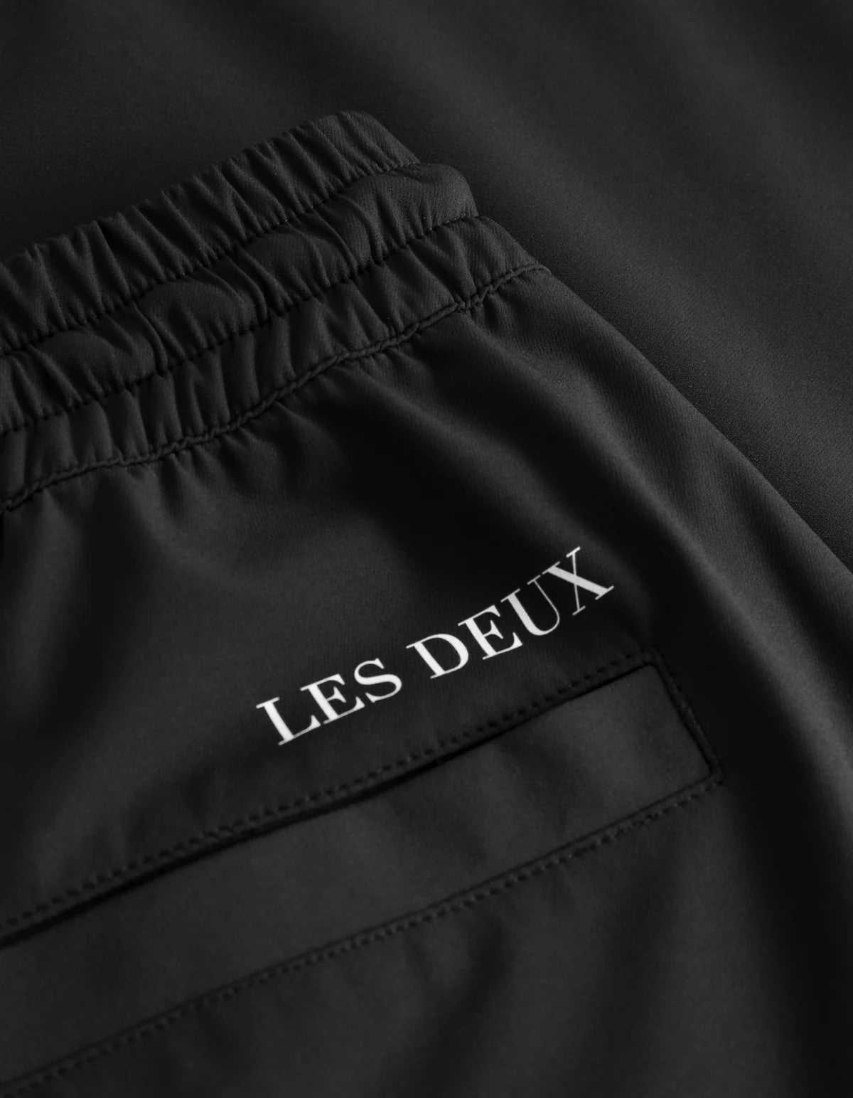 LES DEUX | HOWIE TRACK PANTS - BLACK